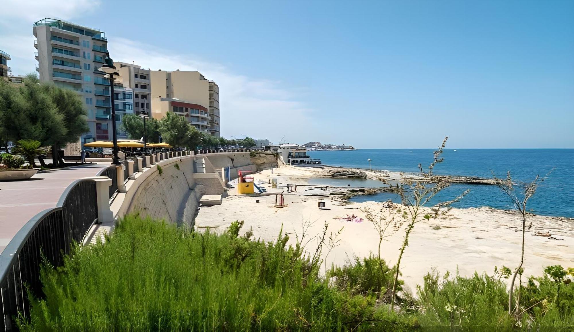 Sliema Cosy Penthouse With Bbq Apartment Ngoại thất bức ảnh